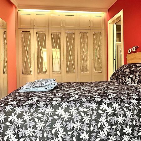 Housingleon- Barrio Humedo Apartment Ngoại thất bức ảnh